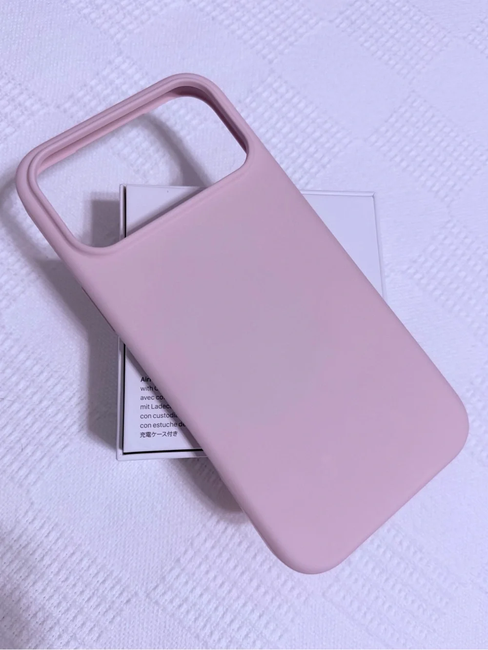 17 Pro Max iPhone Case - Silicone Soft Pink
